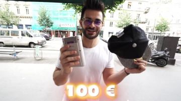 The Game-Boy grey exchanged by Charles in the Youtube video of Hugo Posay "We exchanged a pen against an iPhone"