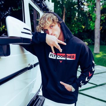 Logan paul favorite hoodie deals