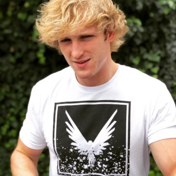 The white t-shirt logo Maverick Logan Paul on his account Instagram