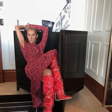 The asymmetrical dress red plaid Calvin Klein to Céline Dion on Instagram