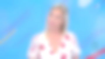 The long dress printed floral Charlotte Bouteloup in Télématin from the 29/07/2018