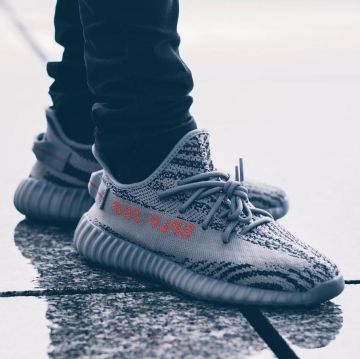 Zapatillas Adidas Yeezy Beluga gris 2.0 de sostyle_off en Instagram
