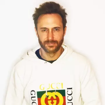 Le sweatshirt oversize à logo Gucci porté par David Guetta sur son compte Instagram