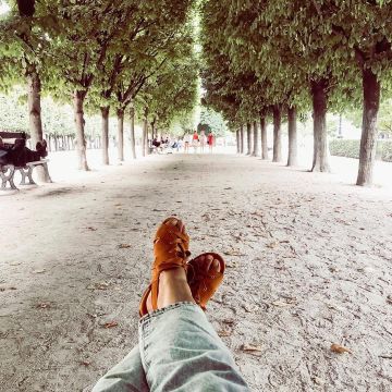 The garden of the palais royal, in Paris, on the account Instagram of Safia Vendome
