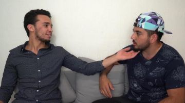 Casquette Unkut "Tetra" à motifs géométriques portée par Serhat More dans sa vidéo YouTube "Meufs VS Mecs"