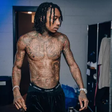 Le boxer noir Calvin Klein porté par Wiz Khalifa sur son compte Instagram