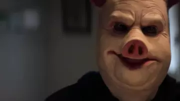 The mask of a pig in Tell Me a Story