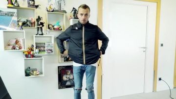 Le K-Way porté par Squeezy dans sa vidéo : "Une affaire inquiétante.." ! .