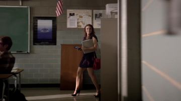 The high-heeled shoes Nine West of Lydia Martin (Holland Roden) in Teen Wolf S03E01