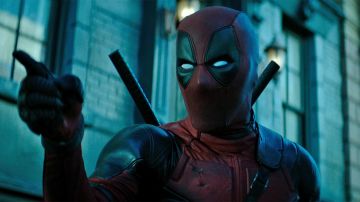 The mask of Deadpool / Wade Wilson (Ryan Reynolds in Deadpool 2