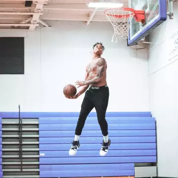 Sneakers Nike Zoom Lebron 2 worn by Markelle Fultz on his account Instagram