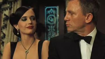 Vesper Lynd's (Eva Green) Algerian Love Knot necklace in Casino Royale