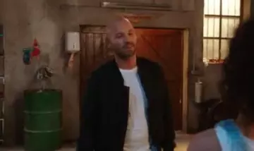 The bomber jacket black of Sylvain Marot (Franck Gastambide) in Taxi 5