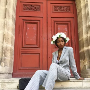 La diadema de flores de Asos que lleva Aude Julie en su cuenta de Instagram