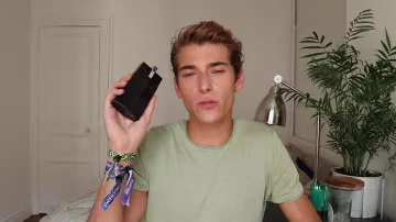 The perfume Alien Man by Thierry Mugler, Nathan Graff love in his YouTube video HUGE HAUL.1