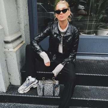 Sneakers Balenciaga Triple S worn by Elsa Hosk on his account Instagram