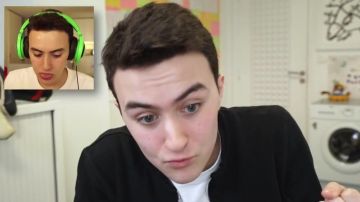 Le casque audio vert fluo porté par Hugo Posay en vignette dans sa vidéo "Essayez de ne pas vous énerver"