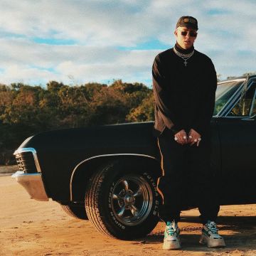 Las Zapatillas Balenciaga Triple S "yellow Green 2018 Release" que lució Bad Bunny en su cuenta de Instagram