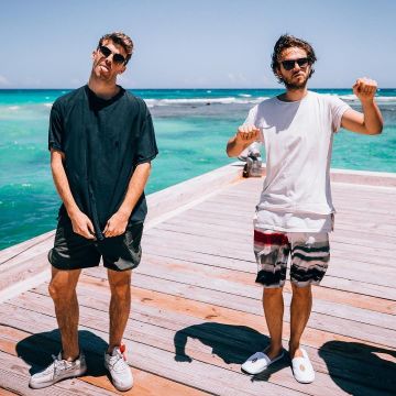 Sneakers The 10 : Nike Air Force 1 Low "off White" made by Andrew Taggart on his account Instagram