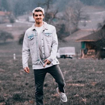 Sneakers Vans Era 95 Dx (f.o.g) "fear Of God"  worn by Andrew Taggart  on his Instagram account