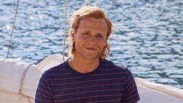 Striped navy blue t-shirt worn young Bill (Josh Dylanby) a seen in Mamma Mia! Here we go again