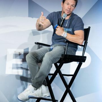 Sneakers Air Jordan 3 Retro worn by  Mark Wahlberg on an Instagram account @solecollector