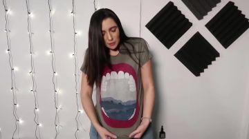 The t-shirt mouth ocean Life Clothing Co Safiya Nygaard in his video youtube "I Bought a year entire outfit from Instagram"