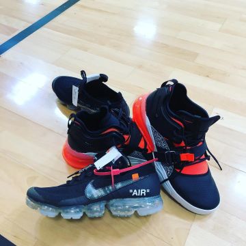 Les Sneakers The 10: Nike Air Vapormax Fk "off white" portées par Jamie Foxx sur son compte Instagram