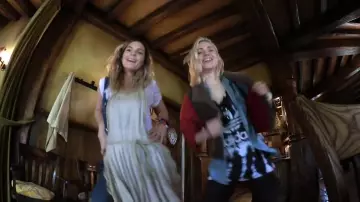 Le t-shirt Adidas noir et blanc porté par Natoo dans sa vidéo La Nouvelle Zélande