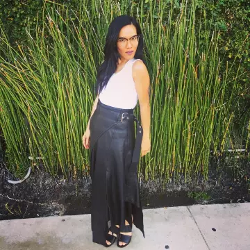 The leather skirt 3.1 Phillip Lim worn by Ali Wong on his account Instagram