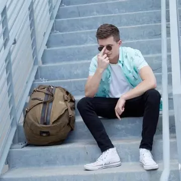 Sneakers Converse All Star Hi   worn by Charlie Puth on his Instagram account