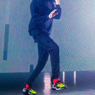 Les Sneakers Nike Air Presto Mid /  "acronym"  portées par G-eazy sur le compte Instagram @complexsneakers