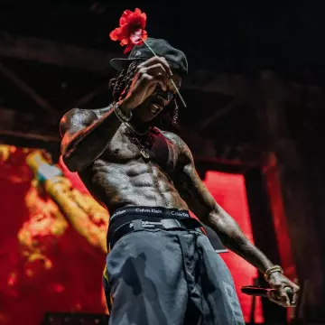 Boxer   Modern Essentials Calvin Klein porté par Wiz Khalifa sur son compte Instagram
