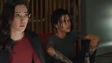 La montre Seiko Chronographe Automatique de Jaxx Herd (Ruby Rose) dans En Eaux Troubles (The Meg)