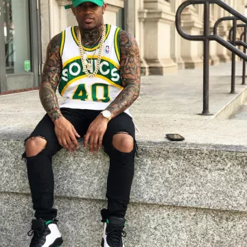 Les Sneakers Air Jordan 10 Retro Gp    portées par Conceited sur son compte Instagram