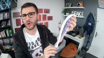 Kit fish - mackerel - in the YouTube video "The objects WTF" Cyprian