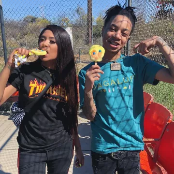 The black t-shirt Thrasher Magazine worn by the girlfriend of YBN Nahmir on his account Instagram @Ybnnahmir