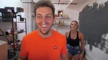 The fake piercing worn by Peter Croce in his video "You guess the price or you the doors"