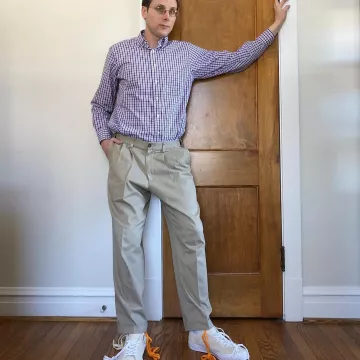 Brad Hall: Outfits, Brands, Style and Looks | Spotern