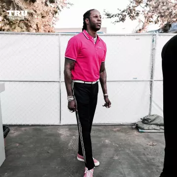 Les Sneakers Converse One Star Golf Ox "golf Le Fleur"    portées par 2chainz sur son compte Instagram