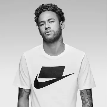 The Nike t-shirt worn by Neymar Jr on his account Instagram