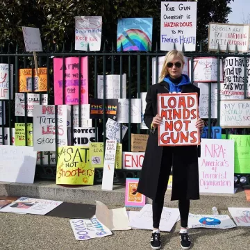 The pair of Adidas Gazelle worn by Karlie Kloss on her account Instagram