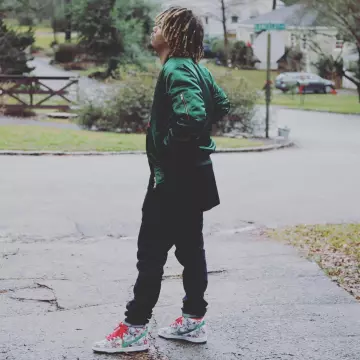 Sneakers Father Christmas Nike Dunk from rapper Tony D on his account instagram
