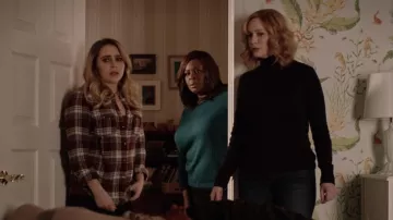 Red checked shirt worn by Annie Marks (Mae Whitman) in Good Girls S01E04