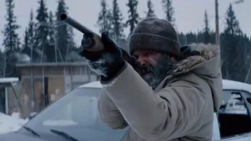The beanie gray Russell Core (Jeffrey Wright) in Hold The Dark (No Man, Nor God)