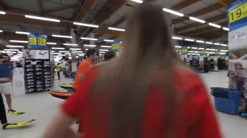 The fins yellow seen in the video "all alone in a Decathlon" of Peter Croce