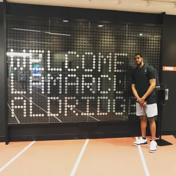 La paire de Nike Air Jordan 3 Retro NRG "Tinker" portées par LaMarcus Aldridge sur son compte Instagram