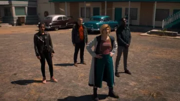 13 Doctor Who (Jodie Whittaker) manteau à capuchon comme dans Doctor Who