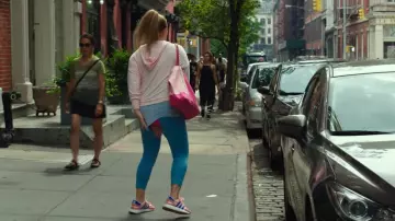 Les Adidas running Iniki Rose de Renee Bennett (Amy Schumer) dans I feel Pretty