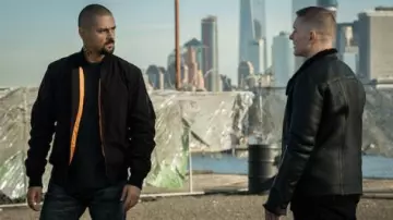 La veste en cuir Rick Owens de Tommy Egan (Joseph Sikora) dans Power S04E01